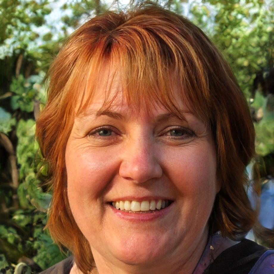 Portrait de Léonie Duval, chargée de communication