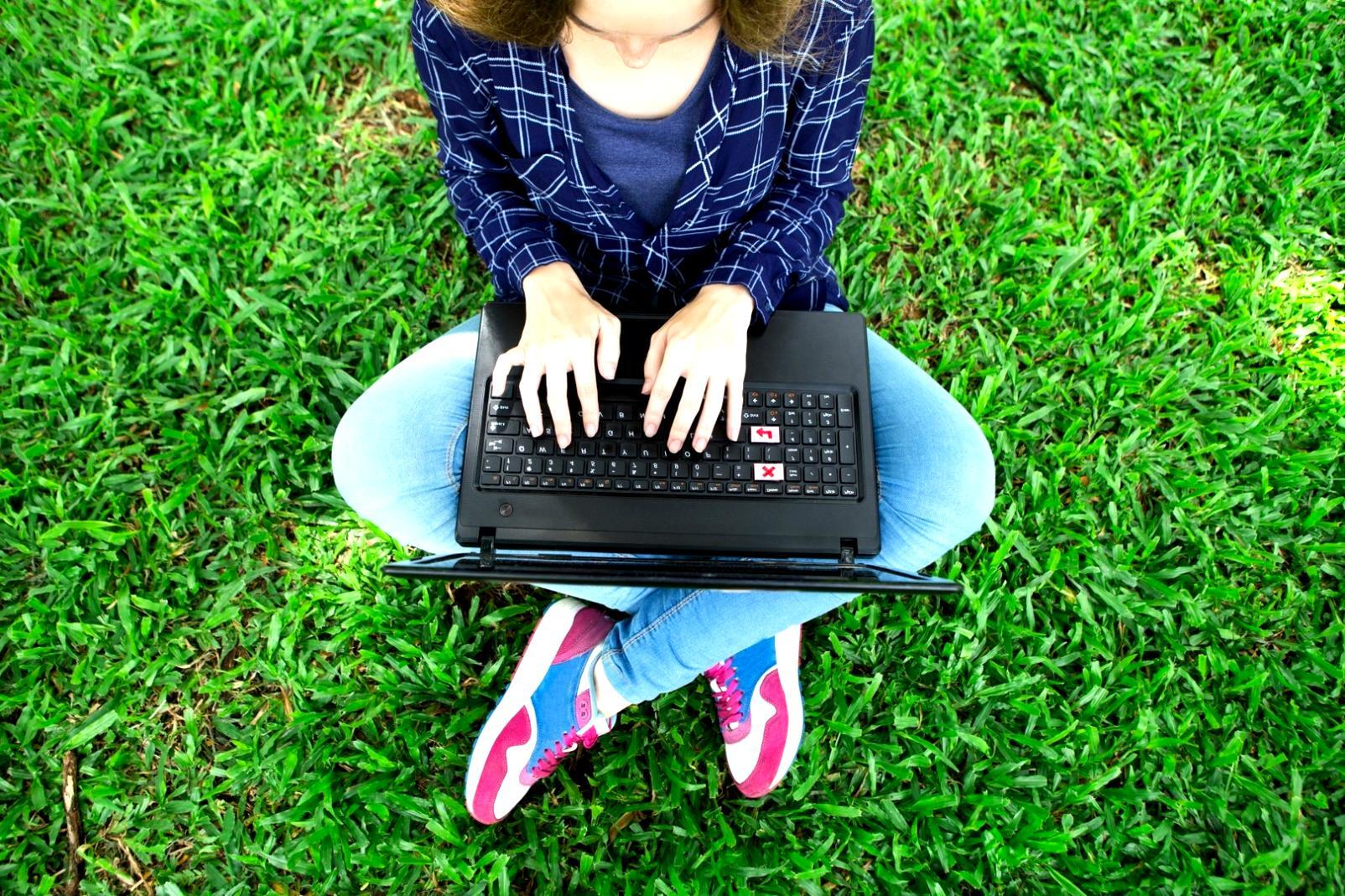 Atelier de formation avec participants et intervenant